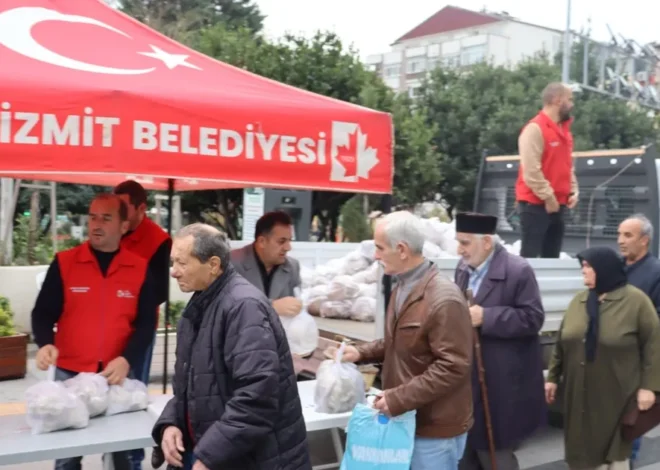 Kocaeli İzmit’te halka ücretsiz istiridye mantarı